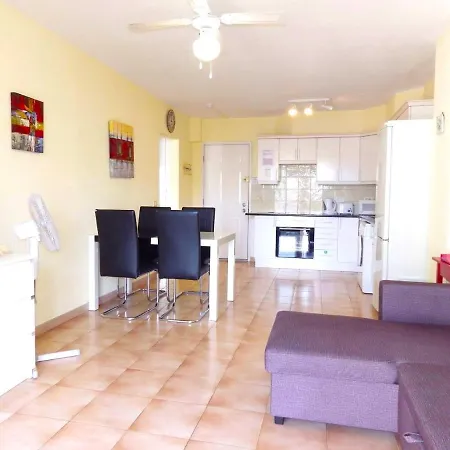 Lovely 1 Bedroom Apt In Castle Harbourc107 * Los Cristianos (Tenerife)