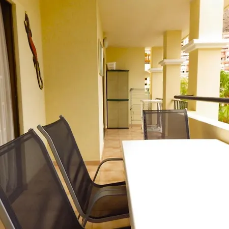 Lovely 1 Bedroom Apt In Castle Harbourc107 Διαμέρισμα *