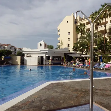 Lovely 1 Bedroom Apt In Castle Harbourc107 Apartman